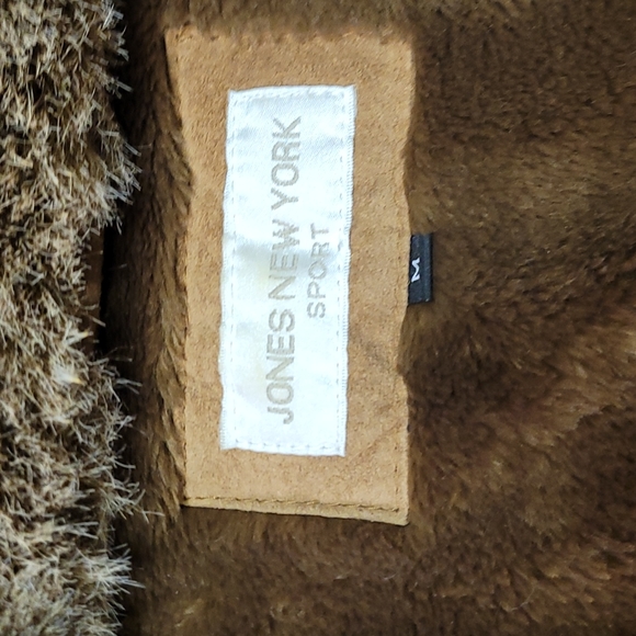 Jones New York Fur Coat - Picture 3 of 3